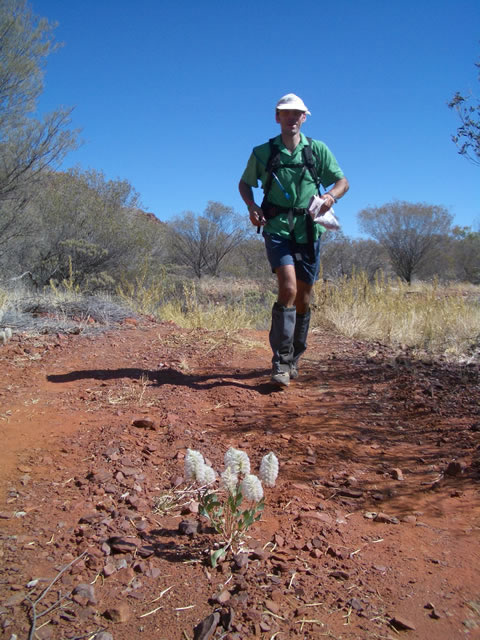 Phil pounds the trail in the final run in to the finish!